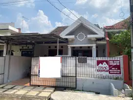 Rumah 15 menit ke Metropolitan Cibubur Hadap Timur Siap KPR J-35100