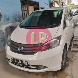 Honda Freed AT 2012