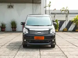 Toyota Nav1 2.0 V limited 2014