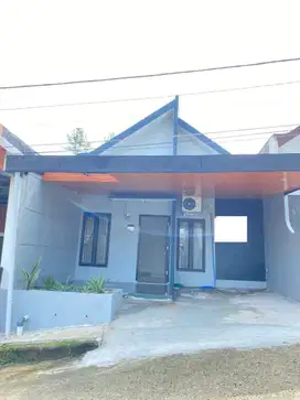 Rumah Strategis dekat The Park Sawangan SHM Dibantu KPR J-27561