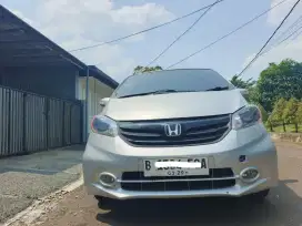 Honda Freed PSD 2013 pMK 2014 istimewa