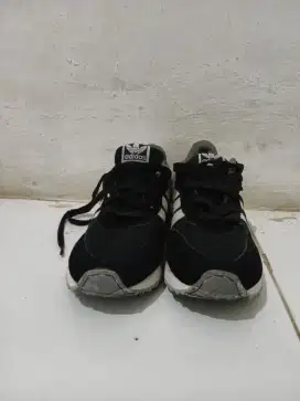 Adidas neo v racer
