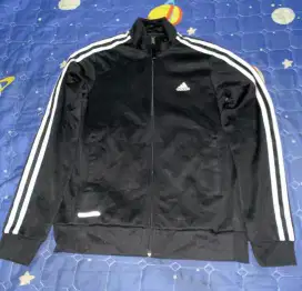 Tracktop Adidas BW size M (62 x 50)