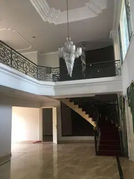 JUAL RUMAH SEMI FURNISH DHARMAHUSADA DEKAT UNAIR