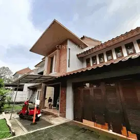 Dijual Rumah Cantik Strategis Di Bintaro Sektor 1