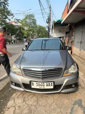 Mercedes benz c200 cgi at 2012