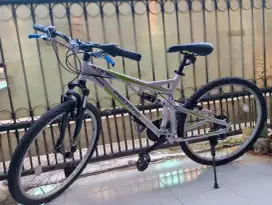 Sepeda Gunung Polygon Broadway 26'inci