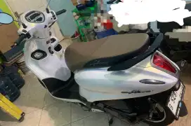 Grand Fillano putih Lux 125 Tahun 2023