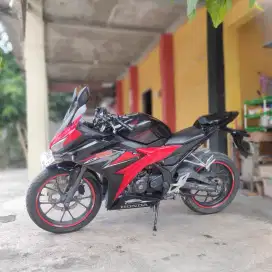 Honda CBR150R 2019