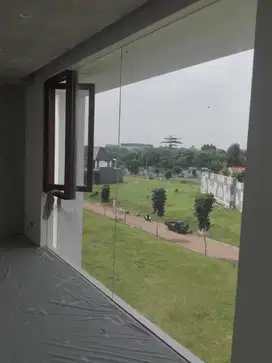 SEKAT PARTISI KACA TEMPERED