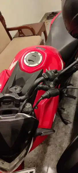 CB 150 R TANGAN PERTAMA