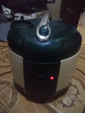 Jual aja santai magic com merk Yong Ma,masih normal layak pakai.