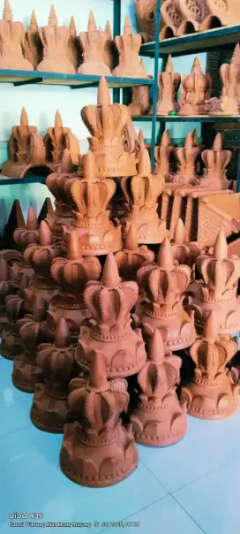 Aksesoris wuwung atas rumah