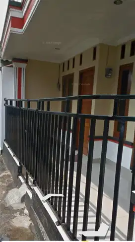 Di jual rumah di daerah ciracas