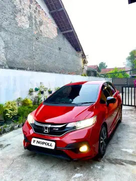 JUAL MOBIL HONDA JAZZ RS FACELIFT