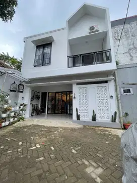 Rumah Minimalis Aestetik 2 lantai cisaat sukabumi