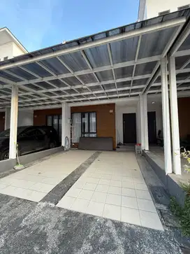 Siap huni, 2 lantai ada furnished nya. Shinano Jakarta Garden City