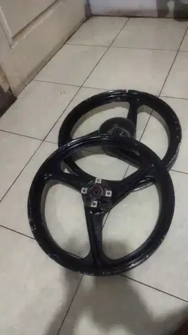 Velg racing original fizr enkei pnp vega,jupiter,bebek yamaha