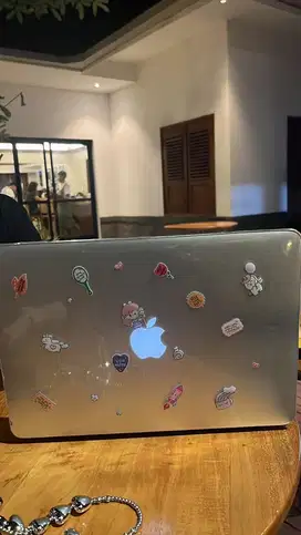 Macbook air’13 tahun 2017
