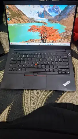 Lenovo Thinkpad E14 Core i5-1135G7 16GB 256GB SSD