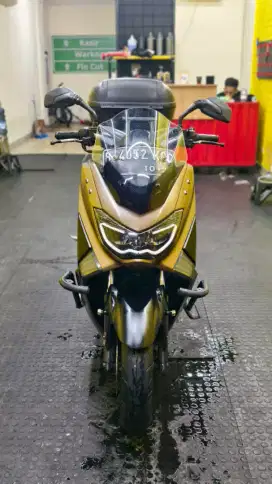 di jual nmax 2016
pajak hidup 
kilometer otw 90.000 pemakain pribadi