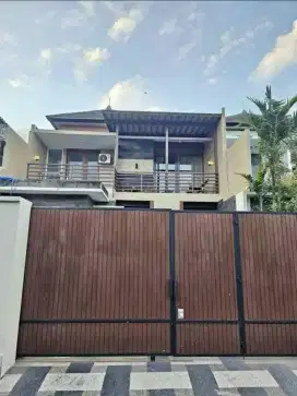 DIJUAL RUMAH ELITE JLN TUKAD PAKERISAN PANJER DENPASAR