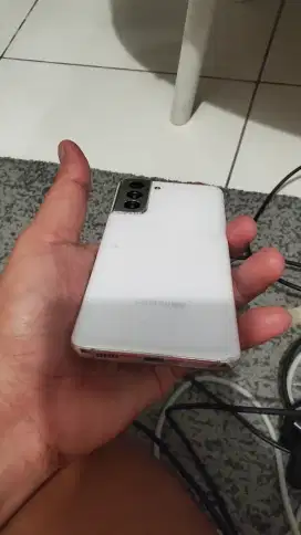 Samsung S21 8/256 minus