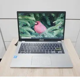 Laptop Asus | NVME 256 |Ram 4gb ddr4 |Pelajar,kuliah,Bisnis,Usaha