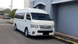 [ LOW KM ] Toyota HiACE Commuter 2.5 Diesel Manual MT Putih 2015/2016