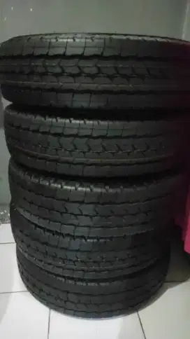 Ban Bridgestone Duravis 185 R624 8pr R14