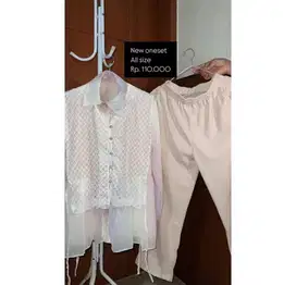 One set Baju atasan dan bawahan satu set wanita NEW