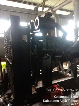 Genset 3 Phase (Merk Mercedes Benz) 550 KVA