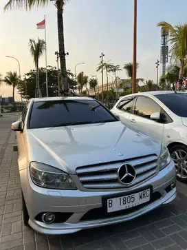 Mercedes-Benz C250 2010 Bensin