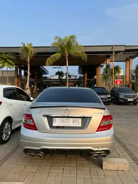 Mercedes-Benz C250 2010 Bensin