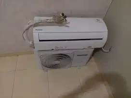 Dijual ac 1/2 pk panasonik edisi pindahan