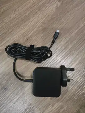 Innergie 65W charger AC ADAPTER MODEL: ADP-65JW D
Universal laptop