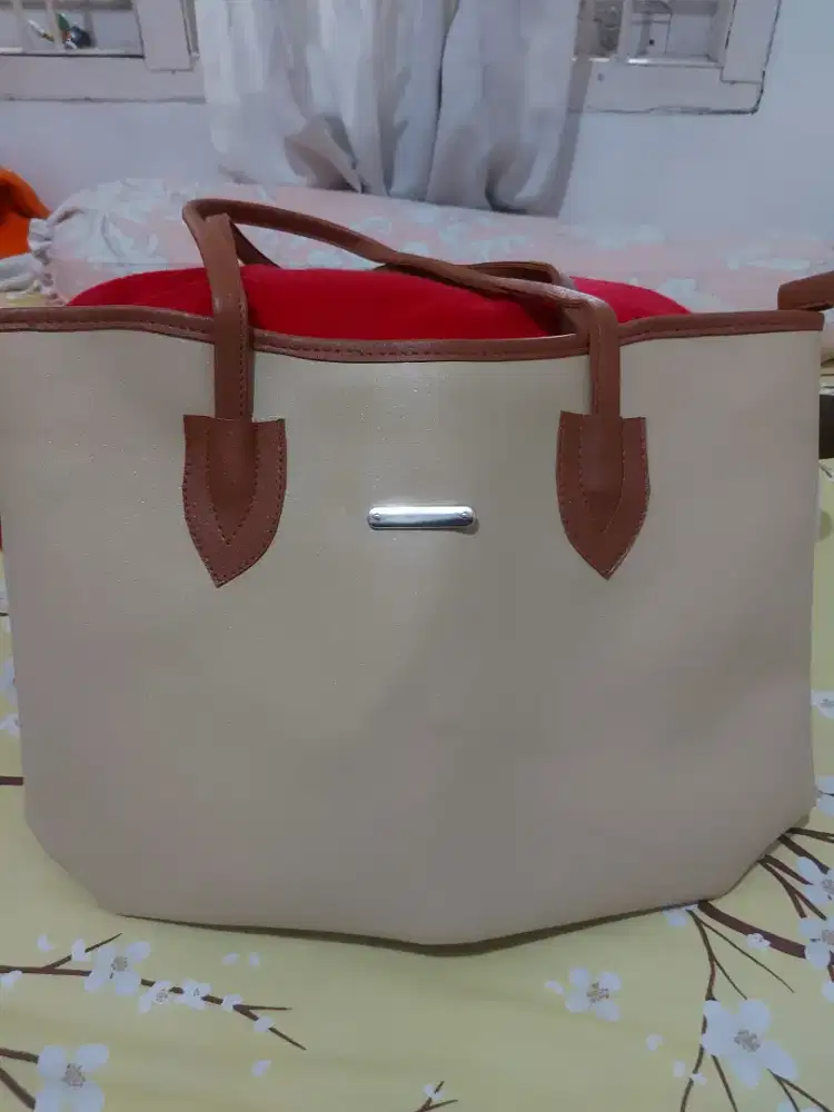 Tas coklat muda