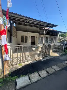 Dijual Rumah Siap Huni Di Lokasi Strategis, Akses Mudah!