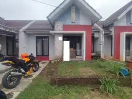 Jual Rumah di Perumahan Tamansari Puribali Banjar Ubud Depok J-21520