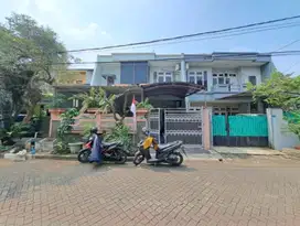 Rumah 2 Lantai Strategis di Jl Sinta  Nusa Jaya Karawaci KPR J-11644