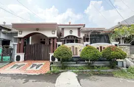 Rumah Cantik 7 Menit ke SMPN 3 Gunung Putri LT 150 Siap Huni J-23916