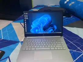 Laptop HP 14s Intel Core i3-1115G4 | RAM 8GB | SSD 512GB