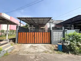 Rumah Strategis di GDC 15 Menit ke Stasiun Cibinong Harga Nego J-24316
