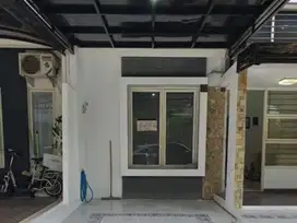 Rumah Hadap Utara 7 Menit ke Gerbang Tol Jatiwarna 1 Siap KPR J-16501