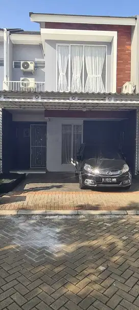 Rumah 2 Lantai di U House Tangerang Selatan