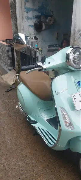 Di jual VESPA PRIMAVERA IGET 150 ABS A/T
