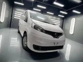 Evalia Manual Putih