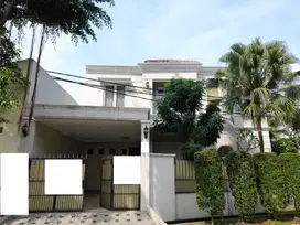 Rumah Strategis Dijual Perumahan Mahkota Simprug Dekat RS J-20347