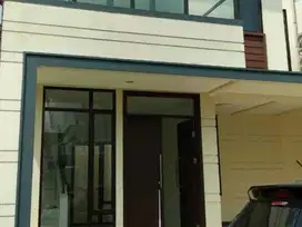 Rumah Minimalis Bebas Banjir di Lavon Suvarna Sutera Tangerang J-20104