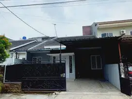 Jual Rumah Strategis 10 menit ke Gerbang Tol Serpong 2 Bisa Nego J-210